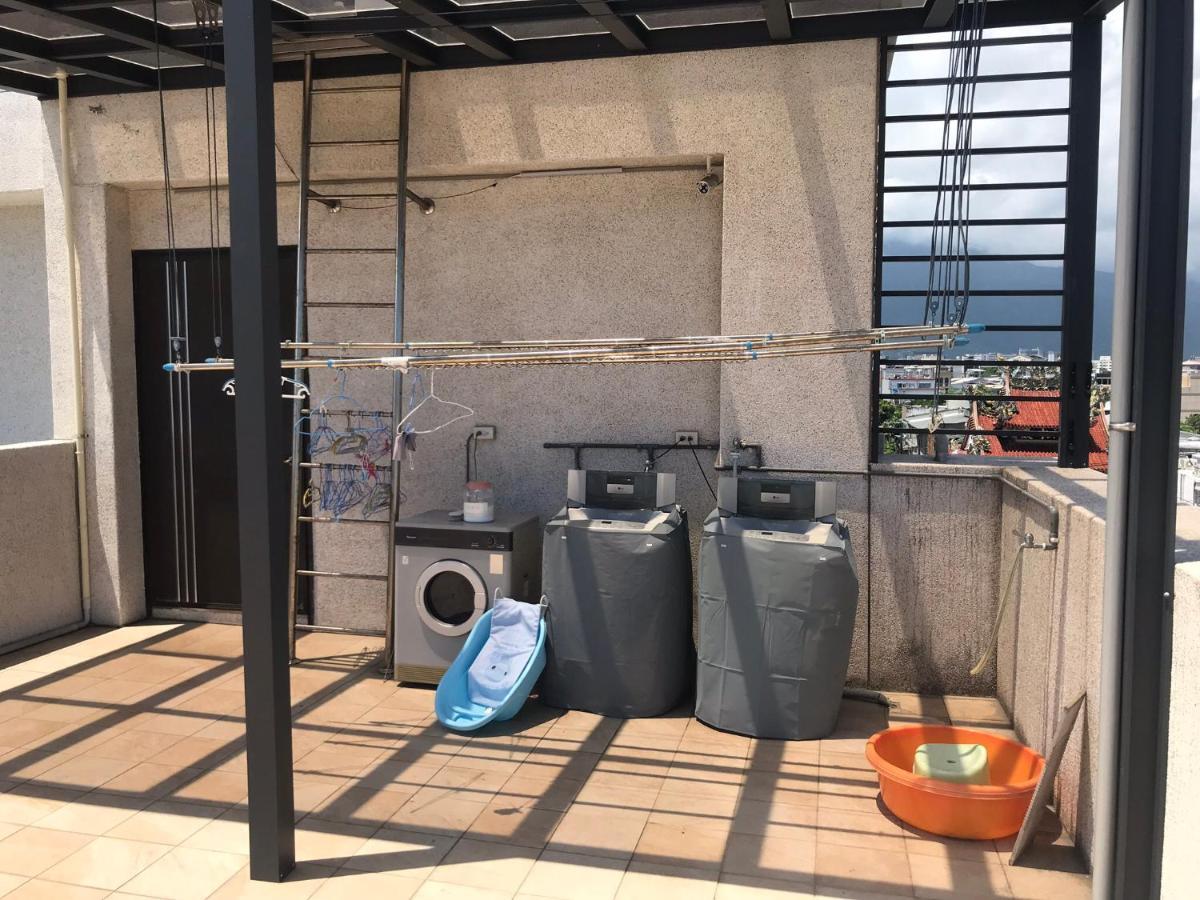 幸福加油站電梯民宿 -近東大門夜市 Hualien Eksteriør bilde